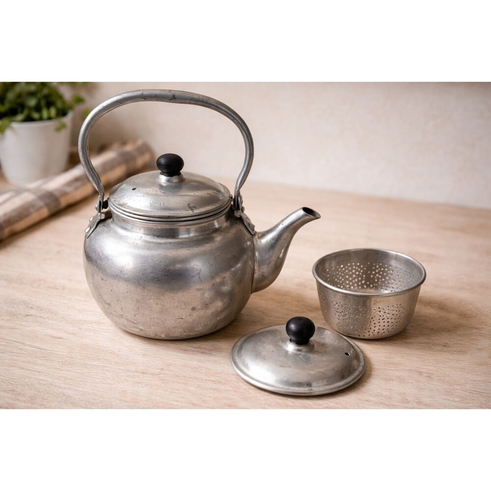 Vintage Aluminum Teapot with Infuser | Petite Silver Tea Kettle | Cottage Tea De